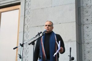 Hovannisian addresses the crowd (Photo by Khatchig Mouradian)
