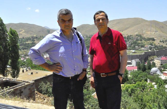 Ara Sarafian (Gomidas Institute) and Hüseyin Olan (Bitlis co-Mayor) in Sapkor district of Bitlis, June 2014