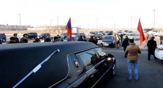 Hovannesian's body arrived in Yerevan on Dec. 30.