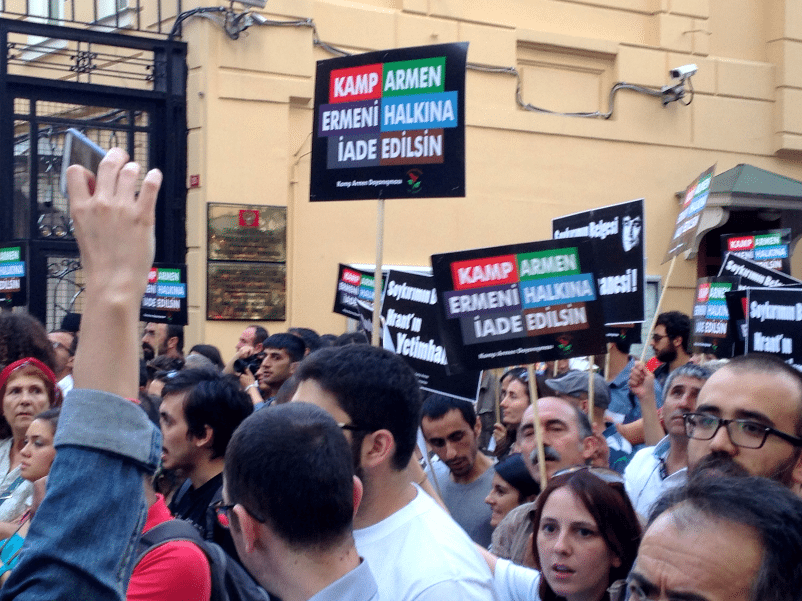 Istanbul demonstration3