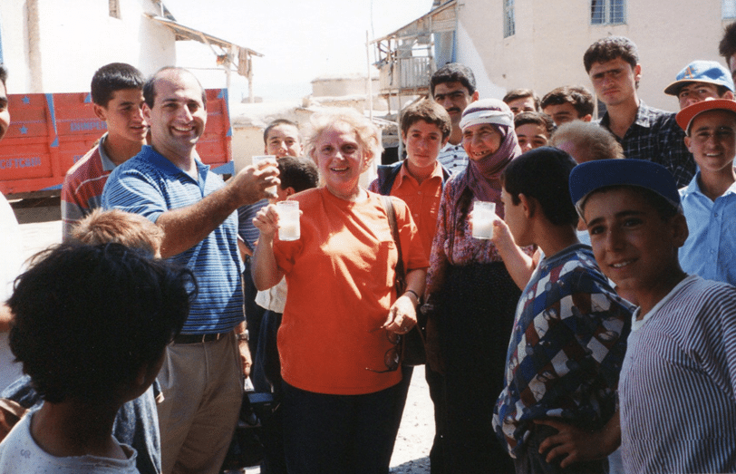 Aghjayan (in blue) with his aunt and an Armenian Genocide survivor in Sakrat in 1996.