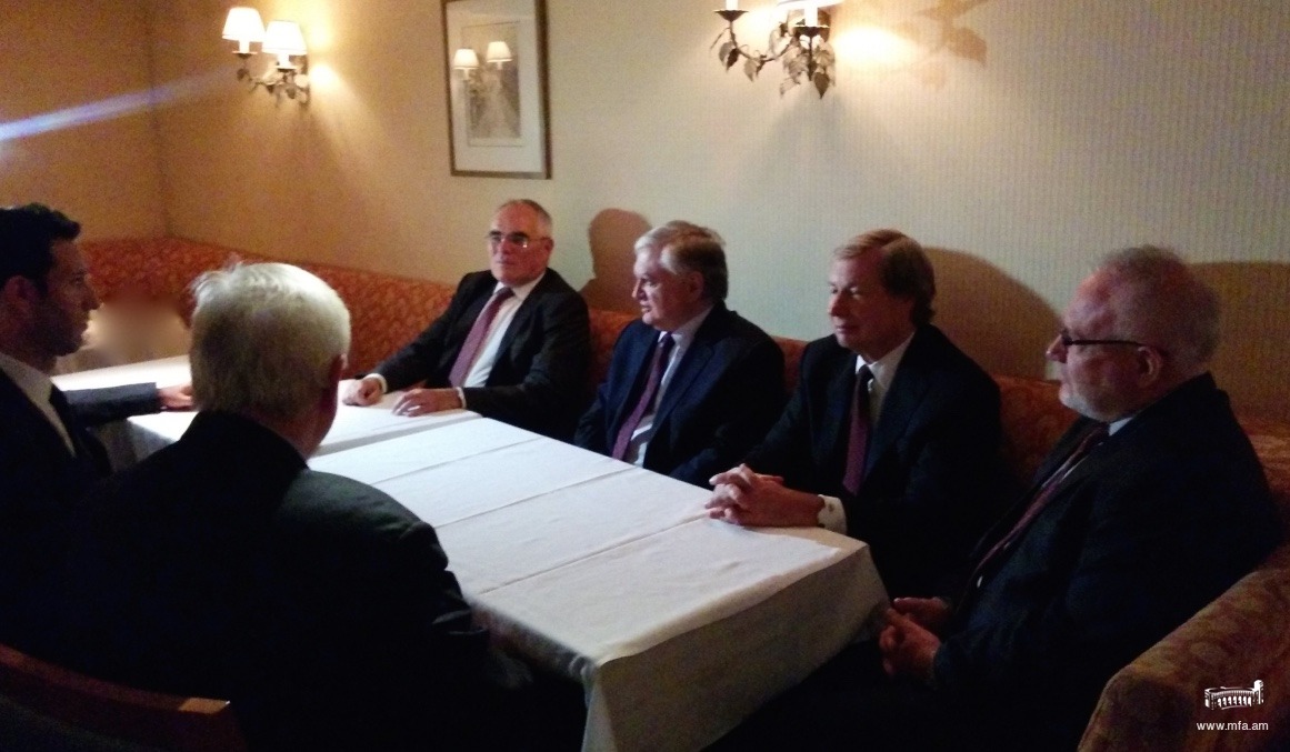 Edward Nalbandian meets OSCE Minsk group co-chairs (MFA.am)