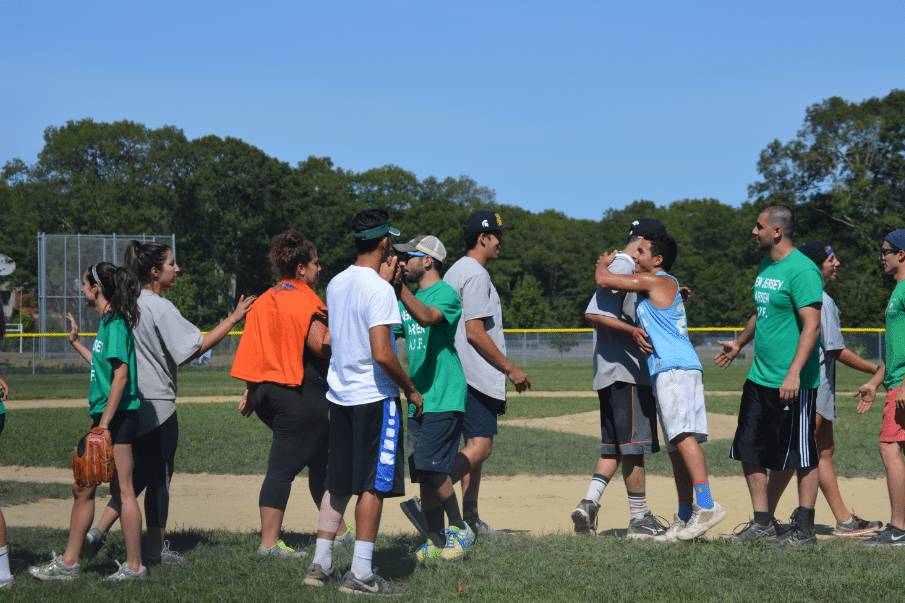 Detroit and NJ congratulating each other after their Round 2 game