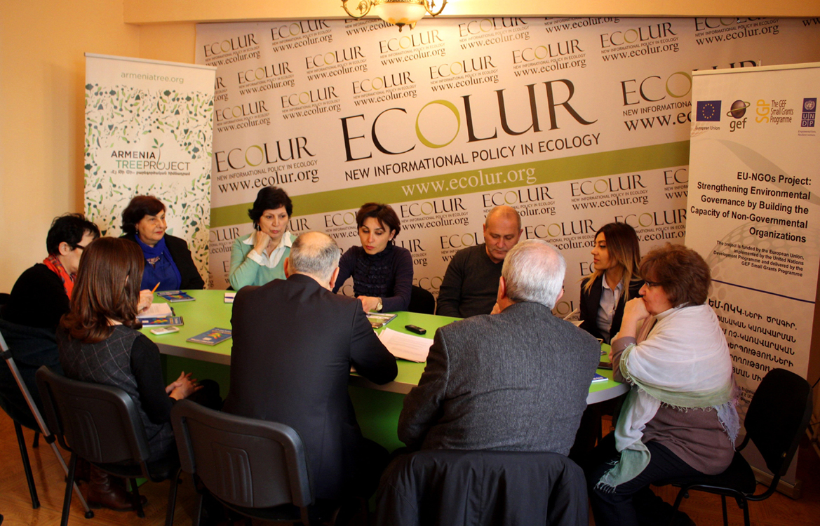 ATP organized a roundtable discussion on the role of environmental education and awareness-raising in Armenia following the global climate change agreement reached in Paris in December.