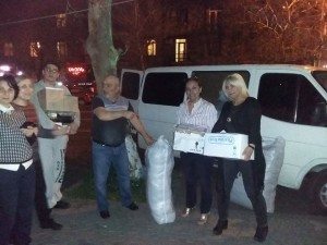 ARS Armenia members loading supplies in the first van headed to Stepanakert (Photo: ARS CEB)