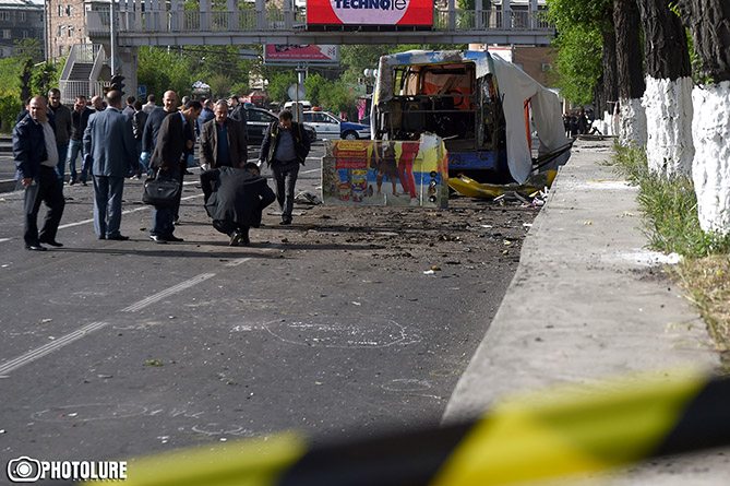 Armenia’s Investigative Committee said on April 28 that they will soon reveal more details about the explosion of a public transportation bus, which took place in Yerevan on the night of April 25 (Photo: Photolure)