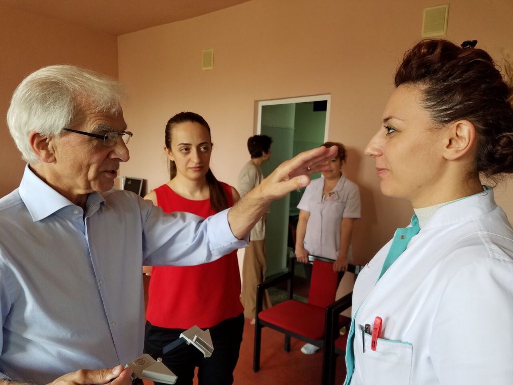 AECP Founder Dr. Roger Ohanesian trains ophthalmology resident in Armenia