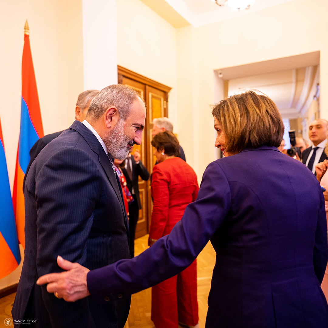 Armenian PM Nikol Pashinyan and U.S. House Speaker Nancy Pelosi (Nancy Pelosi, September 18) (1)