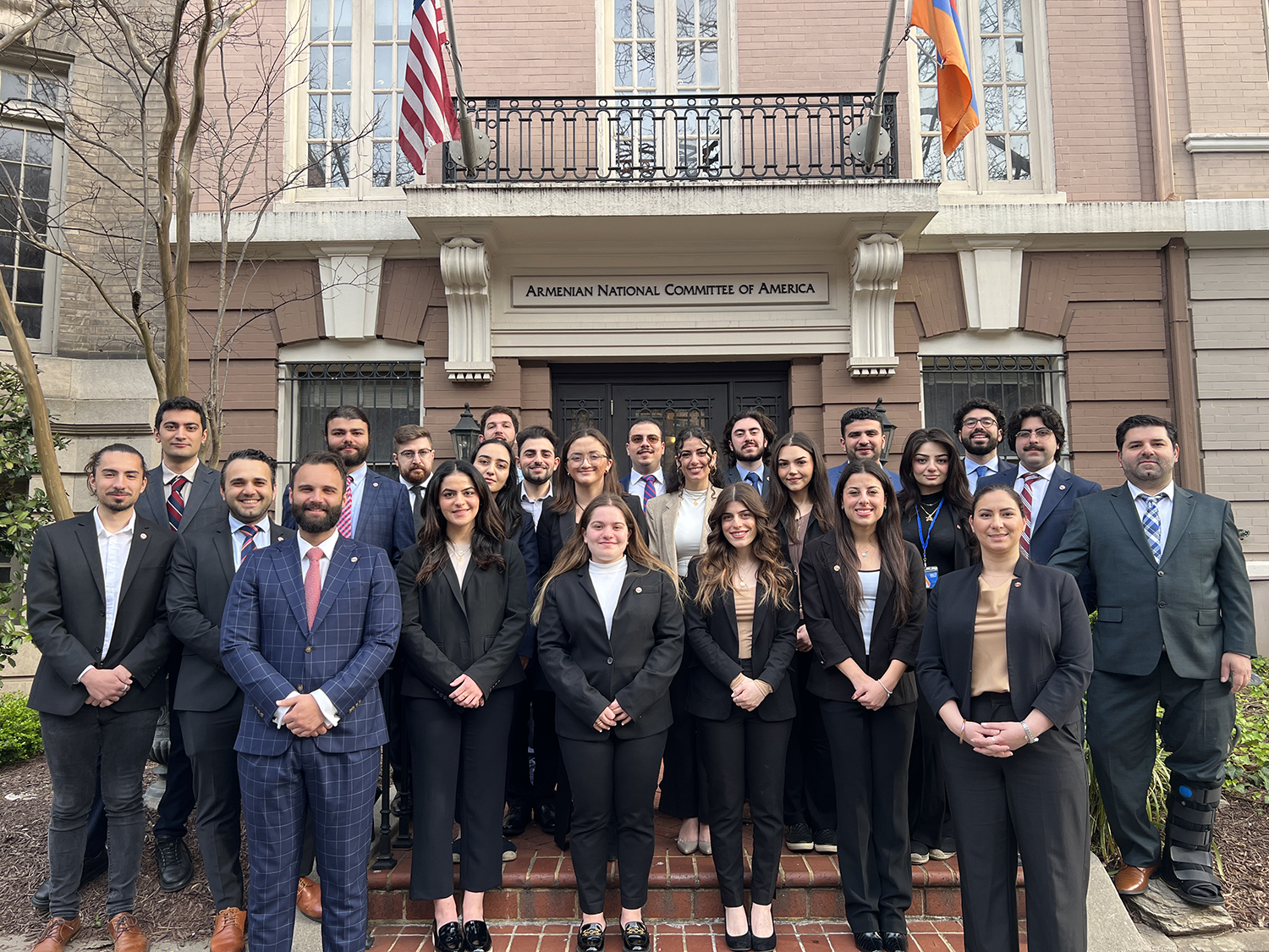 Metroda chiroyli eshaklarning fotosuratlari
