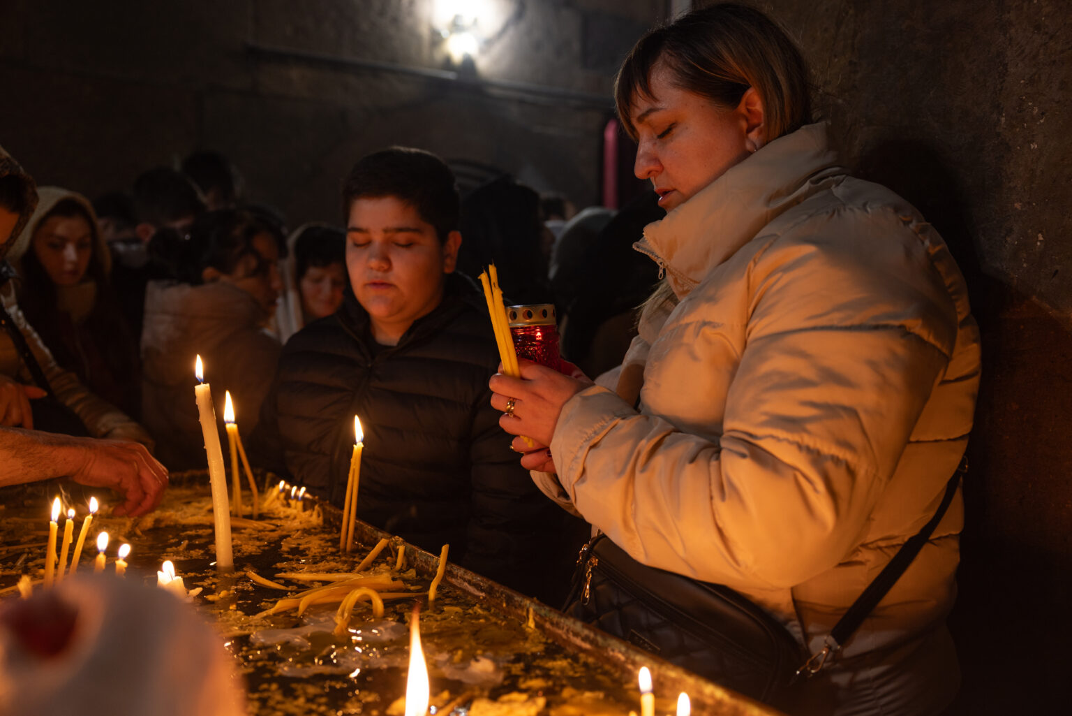 Artsakh Armenians gathered at Etchmiadzin for emotional Christmas Eve mass