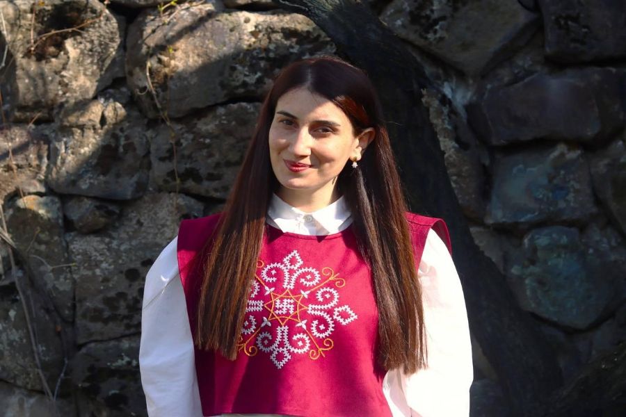 The renaissance of Armenian pumpkin art and the mastery of gobelin